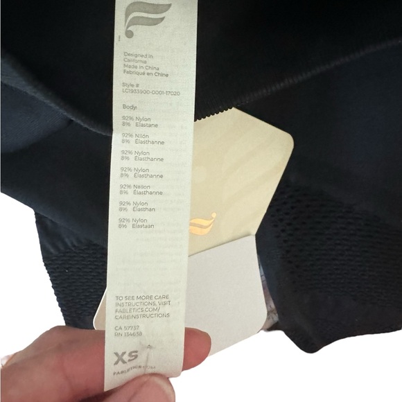 NWT Fabletics Leggings - Picture 5 of 6